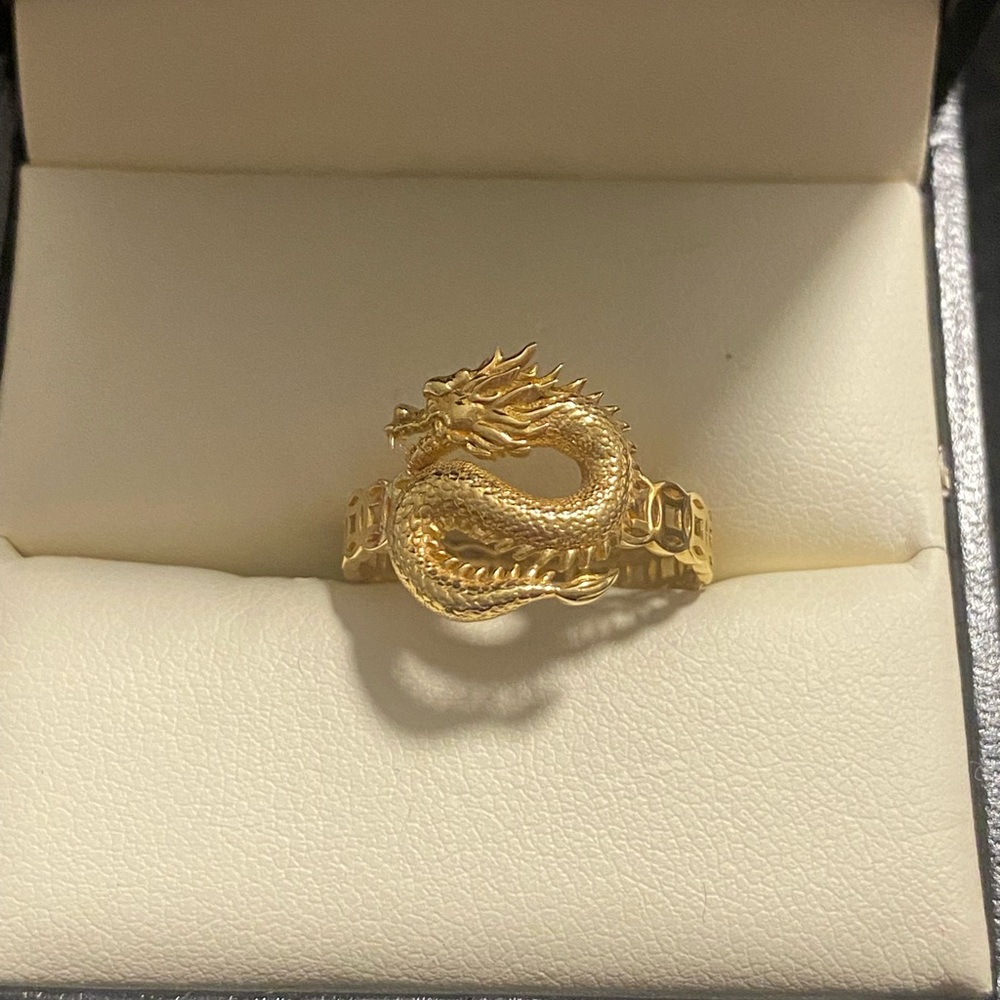 Real 18k Saudi gold dragon ring
